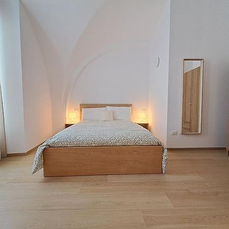 Bed and Breakfast La Casa Sull Arco Лучера Экстерьер фото