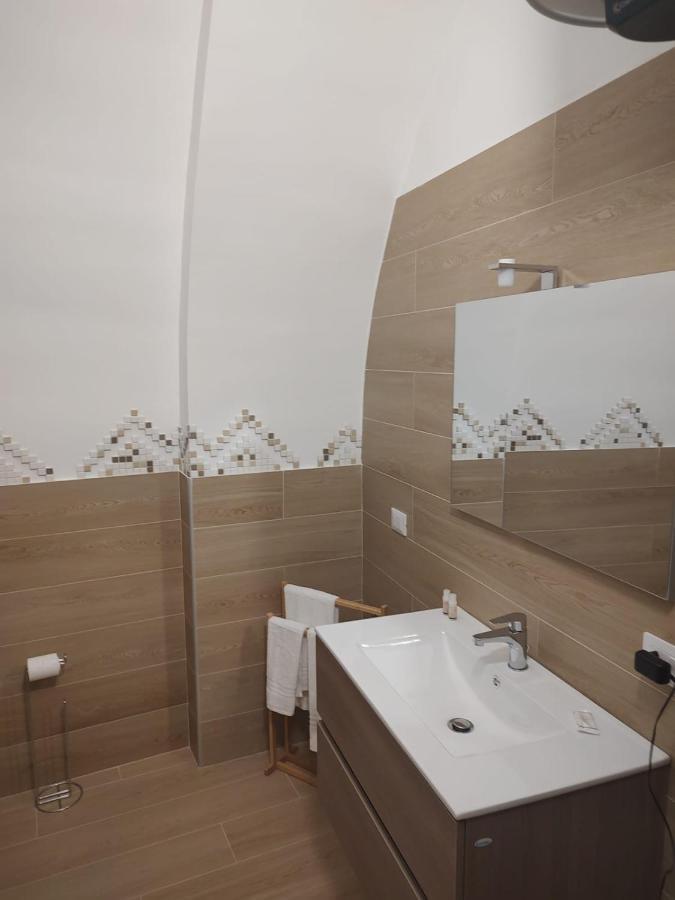 Bed and Breakfast La Casa Sull Arco Лучера Экстерьер фото