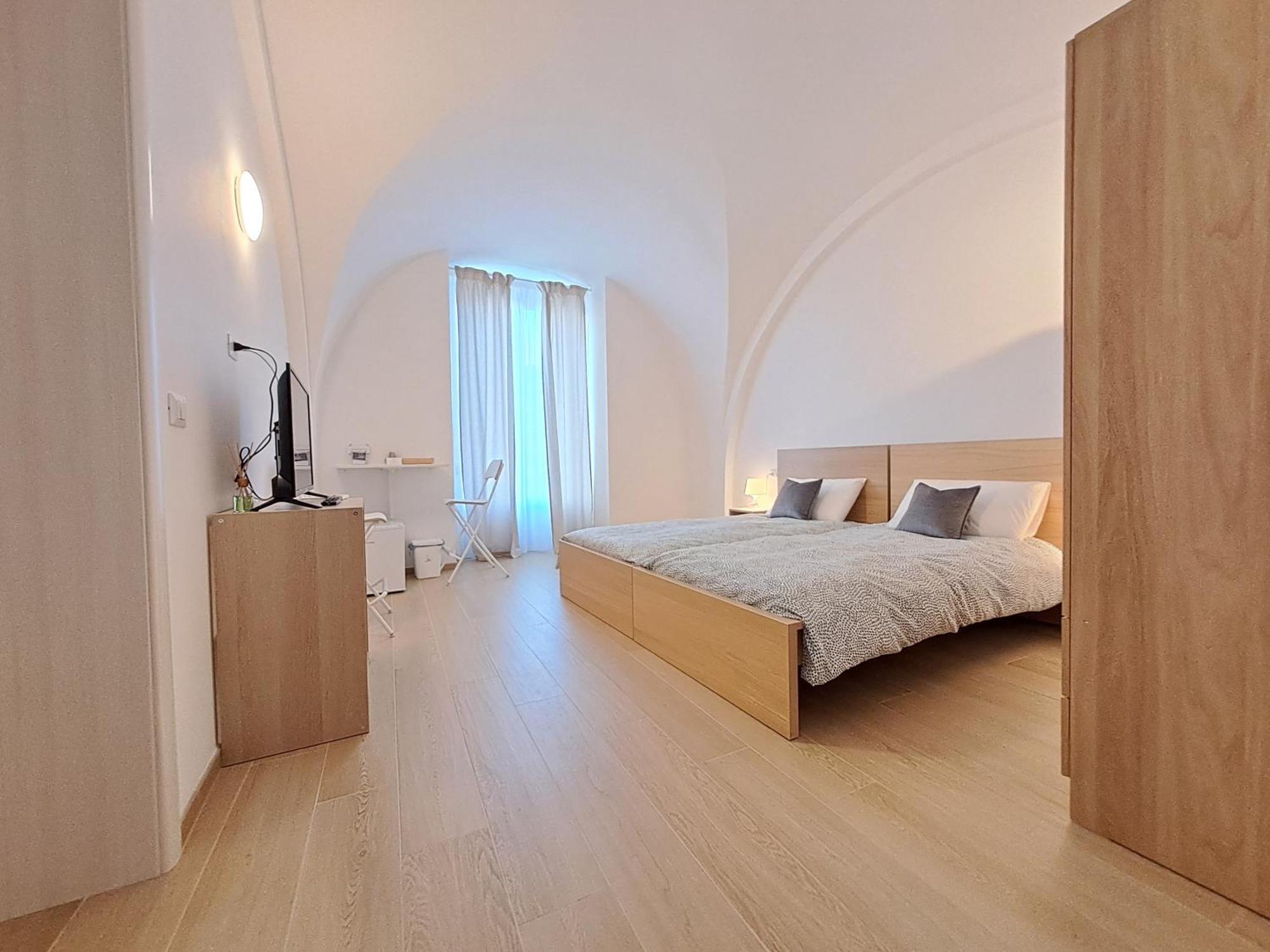 Bed and Breakfast La Casa Sull Arco Лучера Экстерьер фото