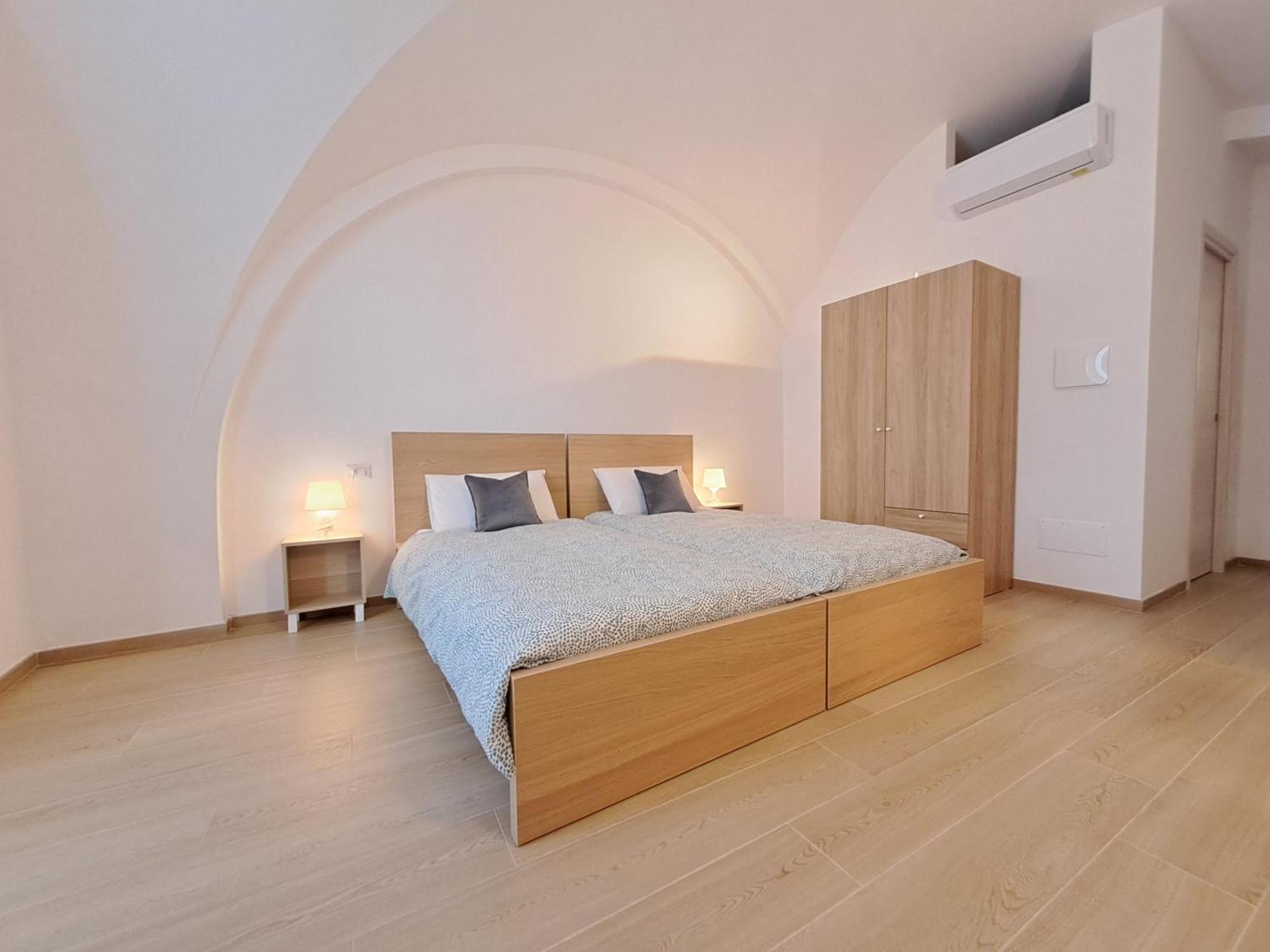 Bed and Breakfast La Casa Sull Arco Лучера Экстерьер фото