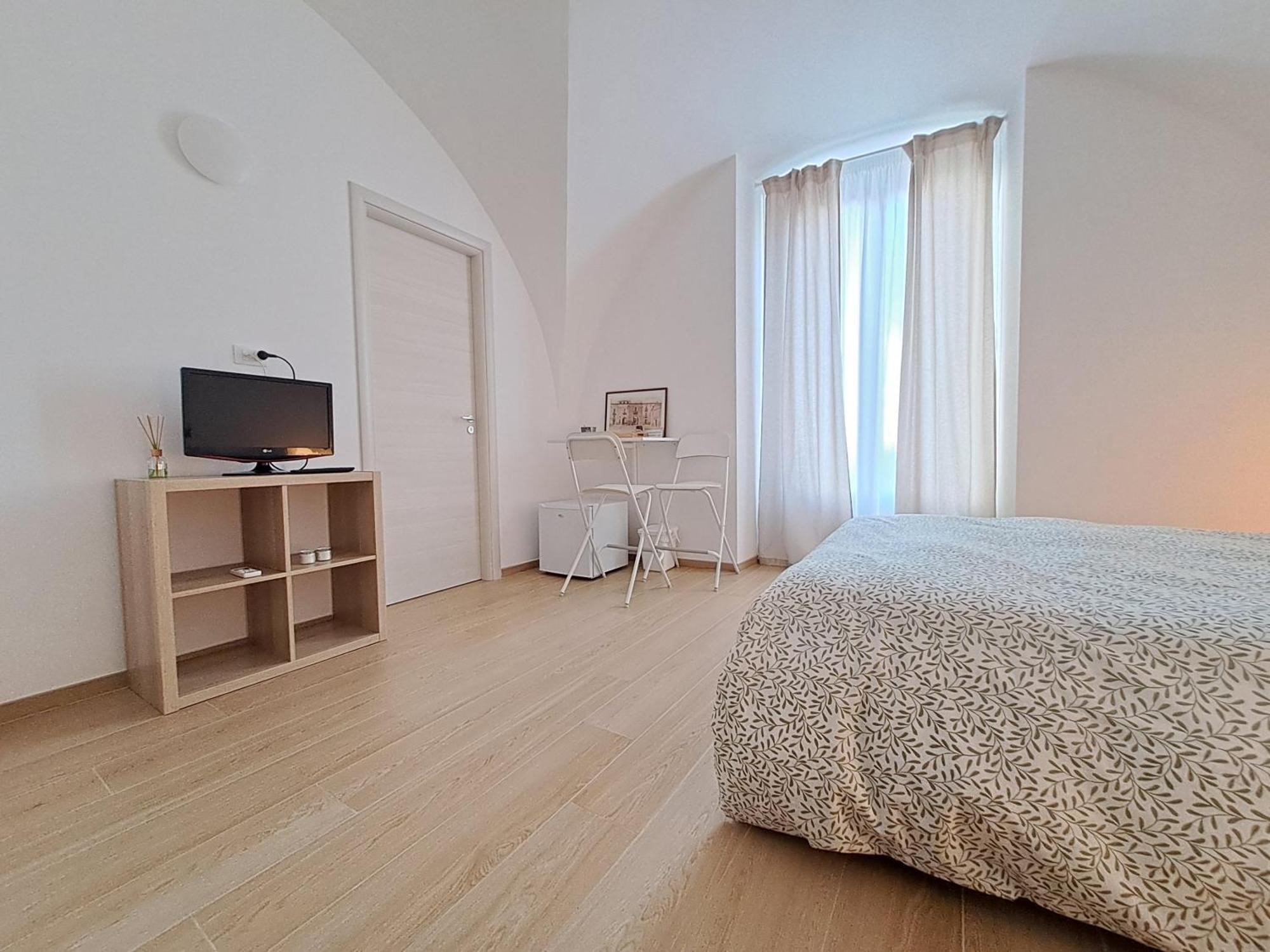 Bed and Breakfast La Casa Sull Arco Лучера Экстерьер фото